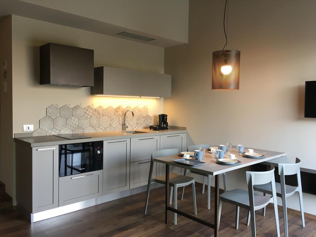 Energaia Apartment Toscolano Maderno Ruang foto
