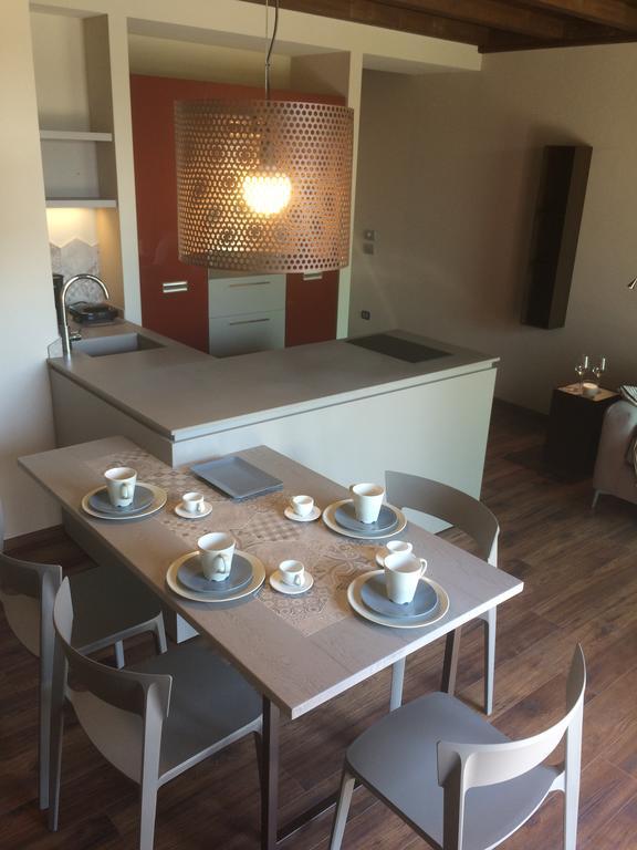 Energaia Apartment Toscolano Maderno Ruang foto